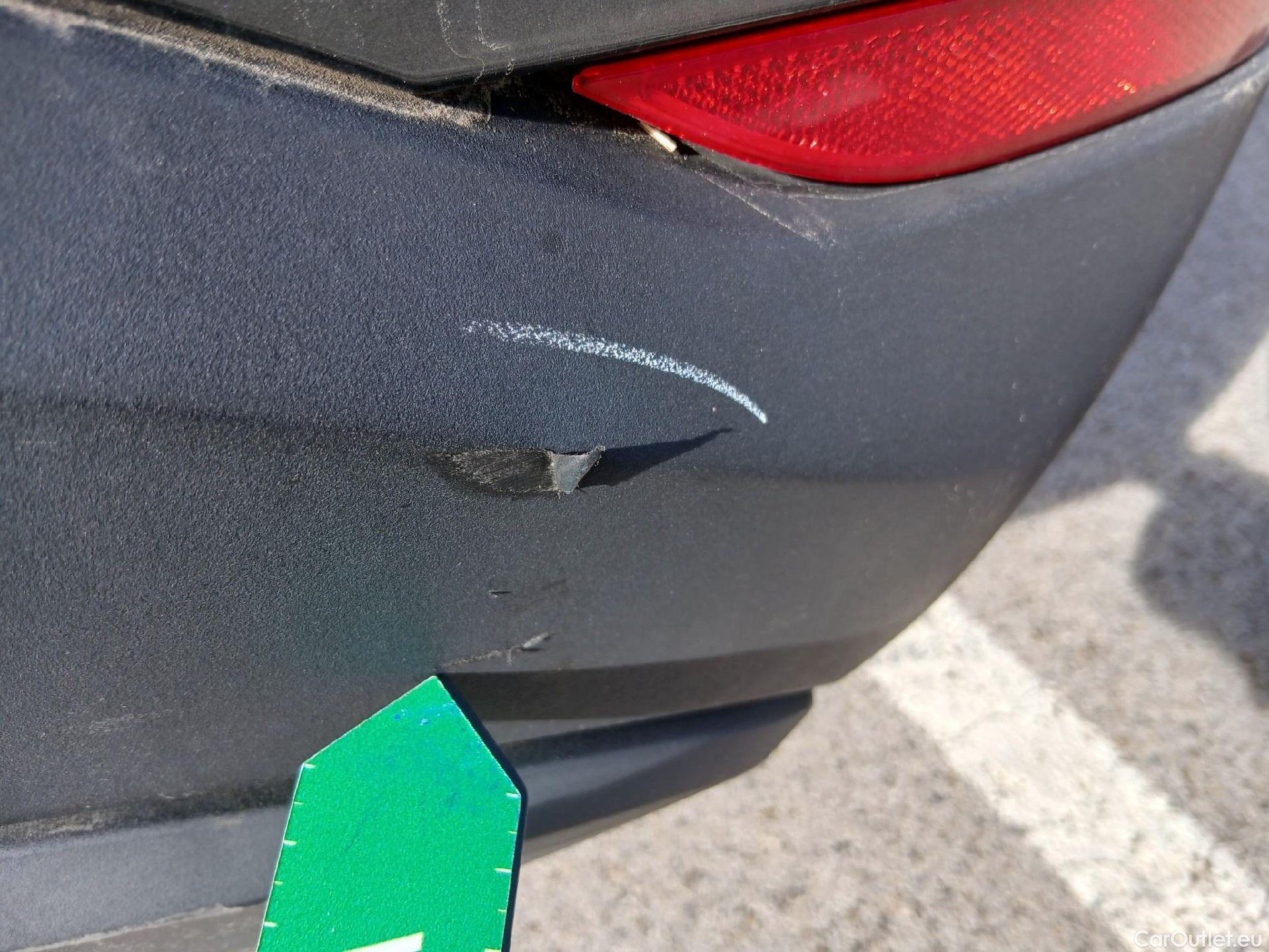  Bmw  X1 BMW  / 2015 / 5P / todoterreno sDrive16d #32