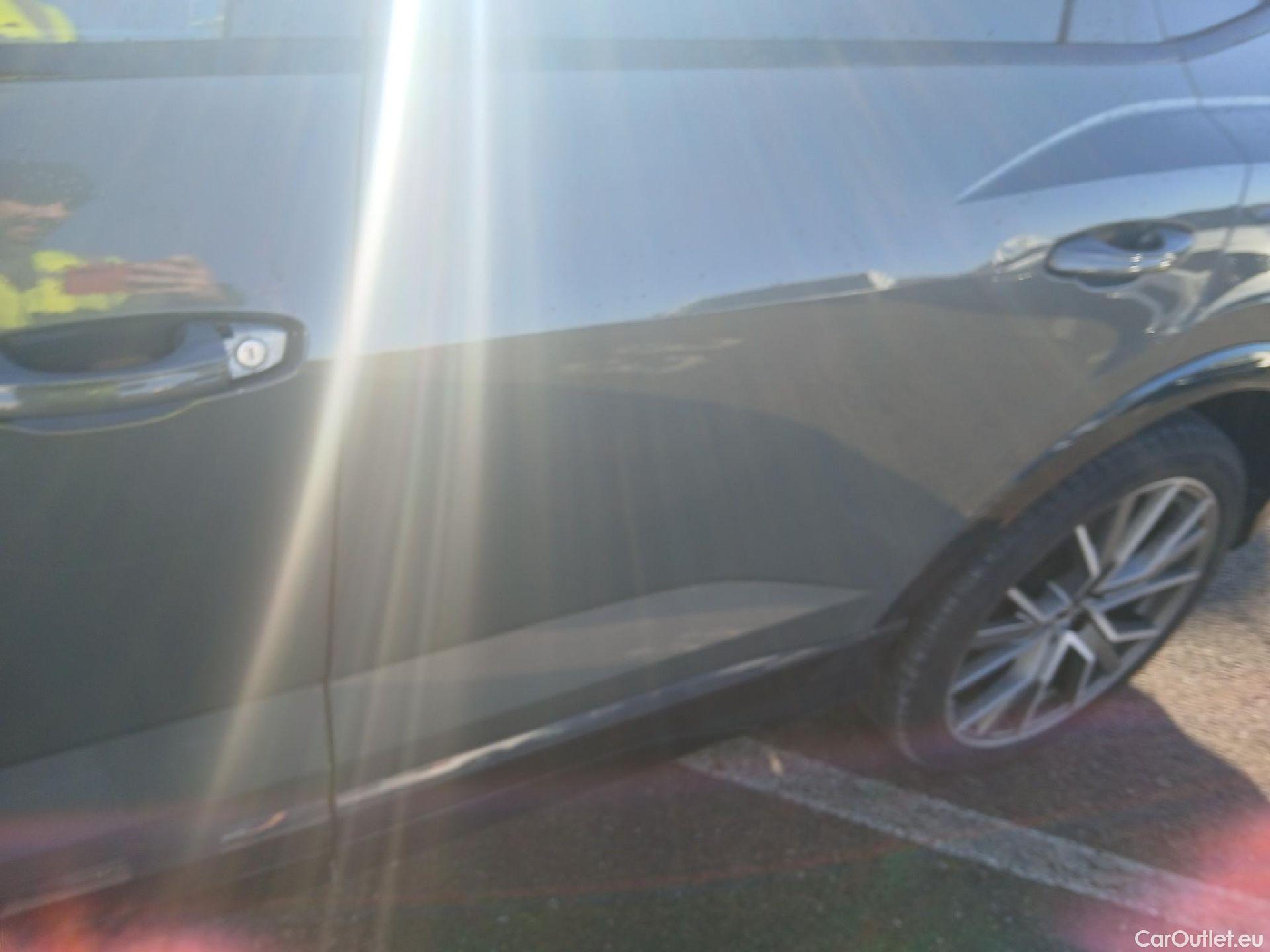  Audi  Q3 AUDI  Sportback / 2019 / 5P / todoterreno 45 TFSI 180kW S tronic Quattr Black Line #9