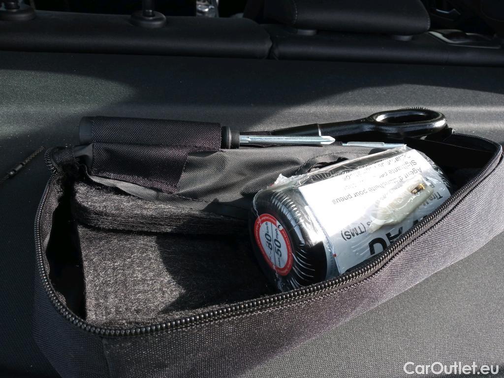  Audi  Q2 AUDI  / 2016 / 5P / todoterreno Design 30 TFSI 85kW (116CV) #5