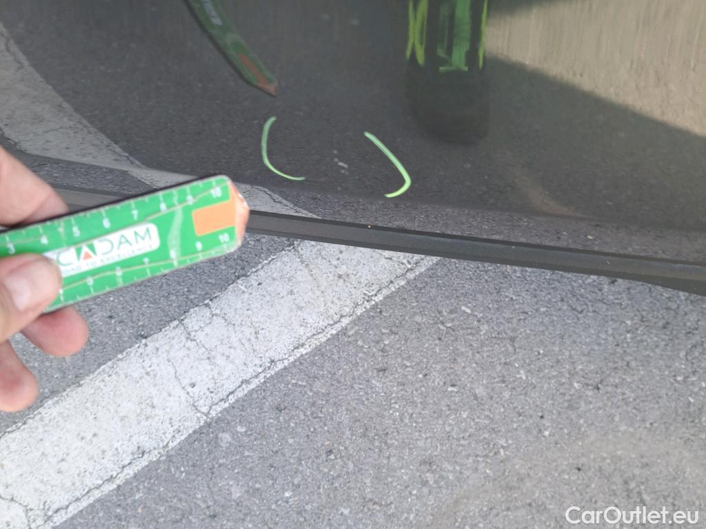  Bmw  X2 BMW  / 2017 / 5P / todoterreno sDrive18d (AC) #29