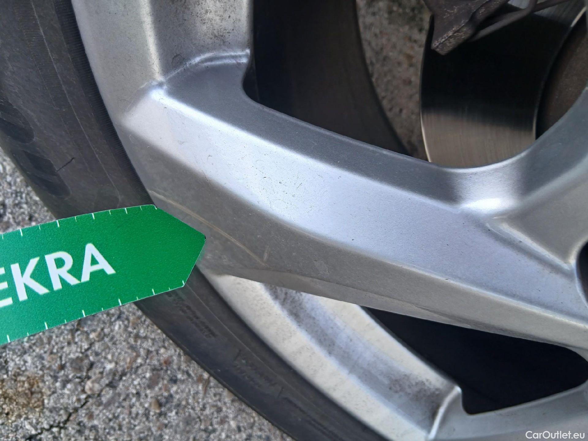  Audi  Q3 AUDI  / 2018 / 5P / todoterreno Advanced 35 TFSI 110kW (150CV) S tronic #3