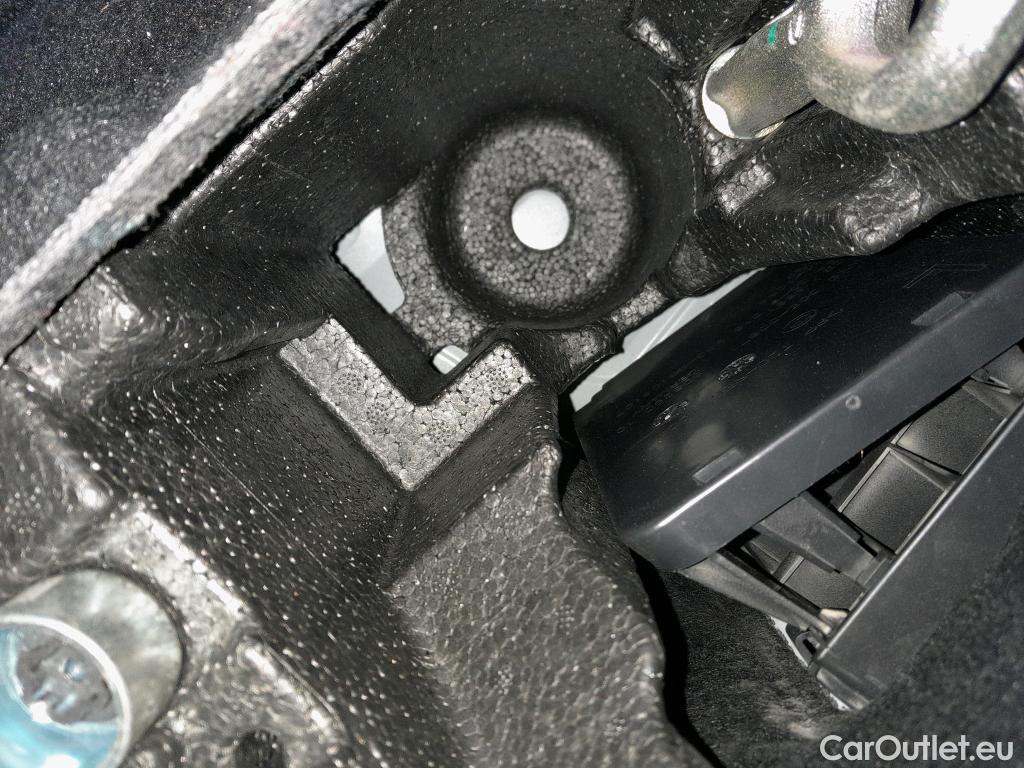  Bmw  Serie 1 BMW  / 2019 / 5P / berlina con portón 116d #8