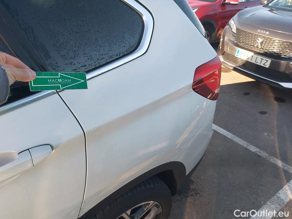  Bmw  X1 BMW  / 2015 / 5P / todoterreno sDrive18d #3