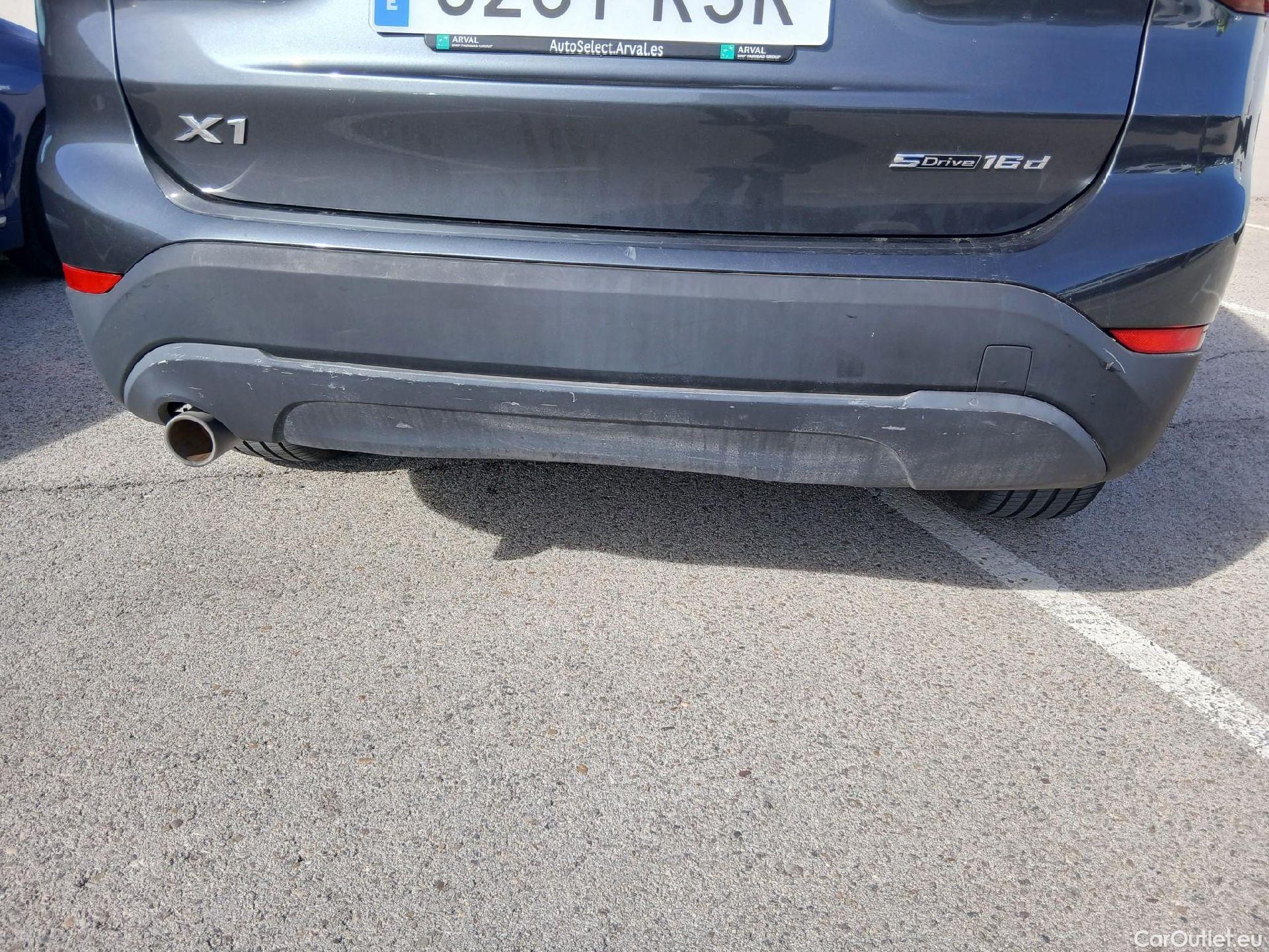  Bmw  X1 BMW  / 2015 / 5P / todoterreno sDrive16d #31