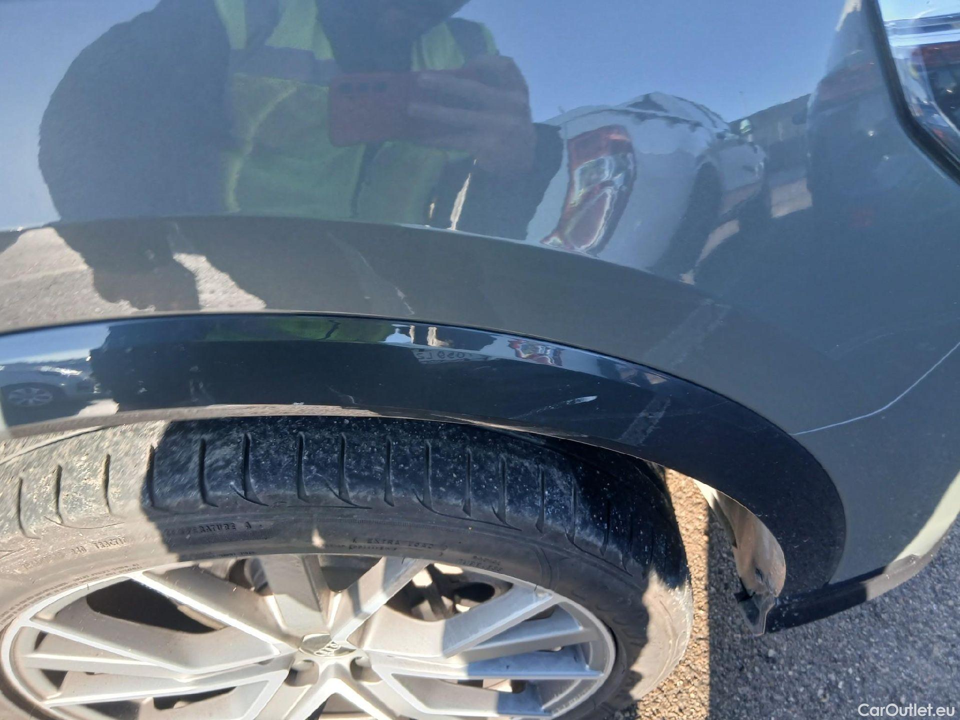  Audi  Q3 AUDI  Sportback / 2019 / 5P / todoterreno 45 TFSI 180kW S tronic Quattr Black Line #28