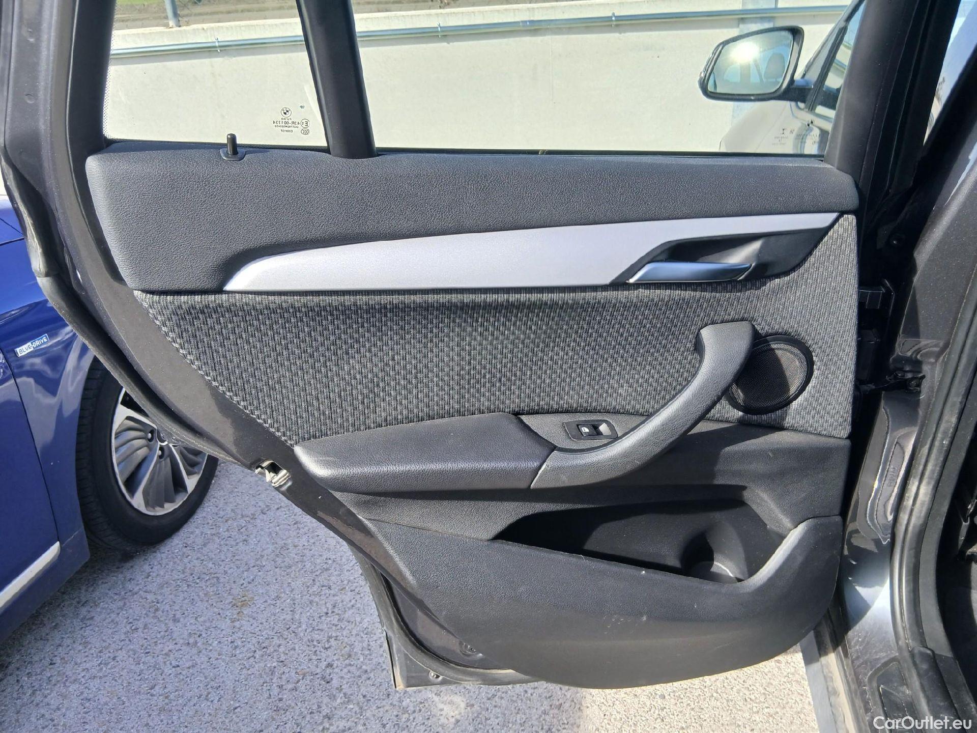  Bmw  X1 BMW  / 2015 / 5P / todoterreno sDrive16d #25