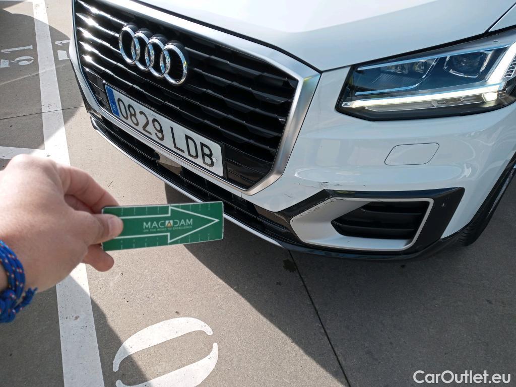  Audi  Q2 AUDI  / 2016 / 5P / todoterreno Design 30 TFSI 85kW (116CV) #28