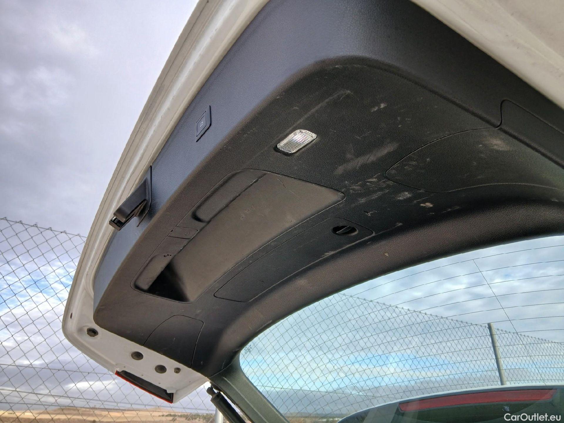  Land Rover  Discovery AUDI Q5 / 2020 / 5P / todoterreno Advanced 35 TDI 120kW S tronic (AC2) #26