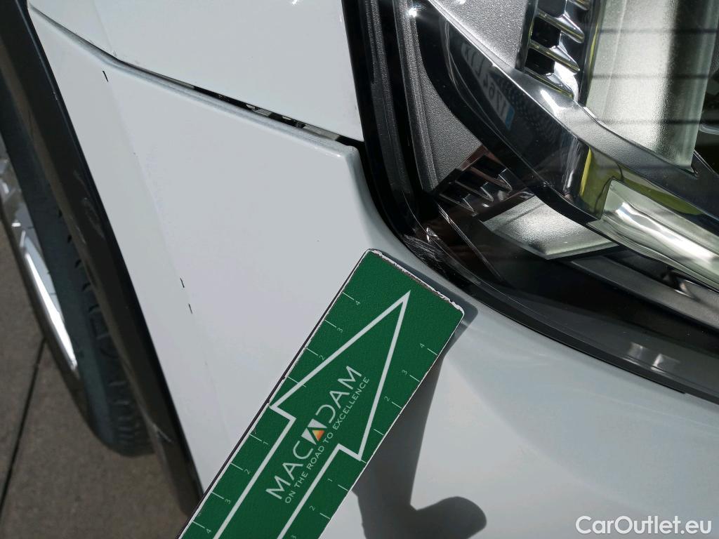  Audi  Q2 AUDI  / 2016 / 5P / todoterreno Design 30 TFSI 85kW (116CV) #42