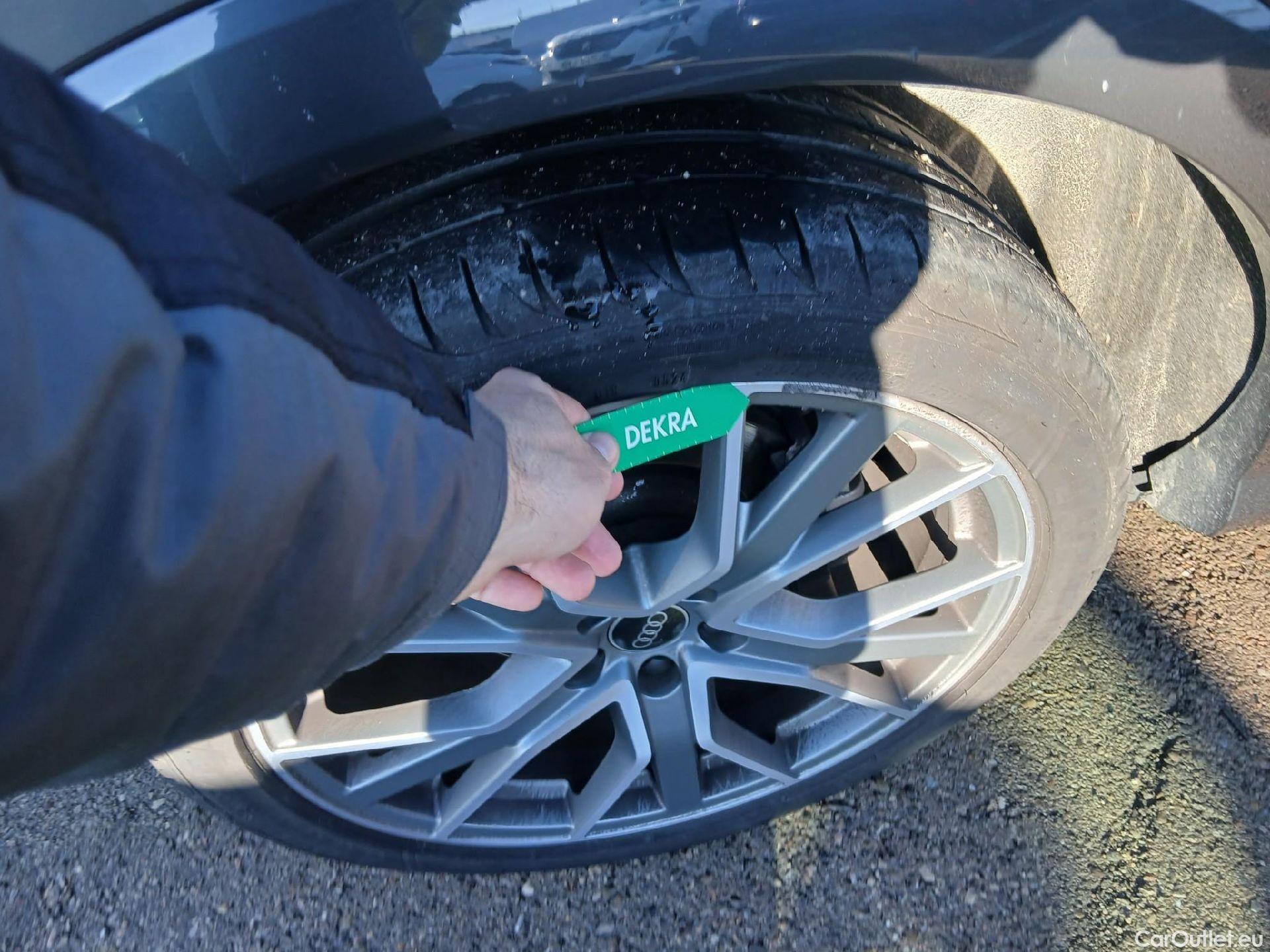  Audi  Q3 AUDI  Sportback / 2019 / 5P / todoterreno 45 TFSI 180kW S tronic Quattr Black Line #20