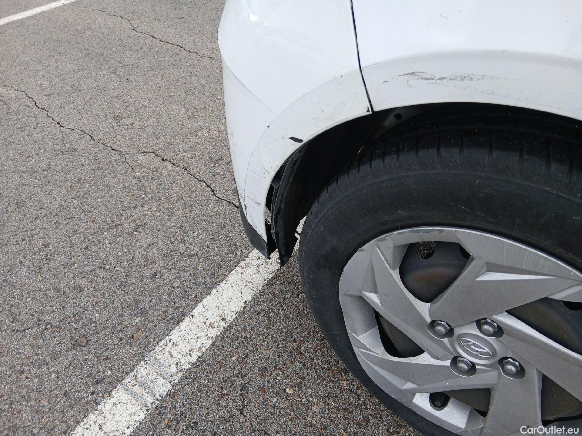  Hyundai  i20 HYUNDAI  / 2020 / 5P / berlina con portón 1.0 TGDI 74kW (100CV) 48V Essence #29