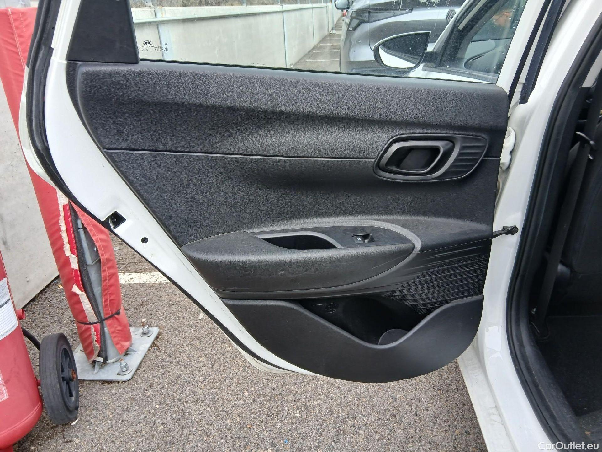  Hyundai  i20 HYUNDAI  / 2020 / 5P / berlina con portón 1.0 TGDI 74kW (100CV) 48V Essence #13