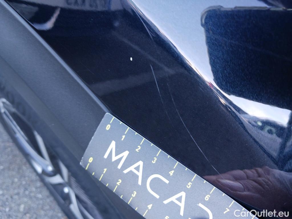  KIA  Niro KIA  / 2019 / 5P / crossover 1.6 GDi HEV 104kW (141CV) Drive #38