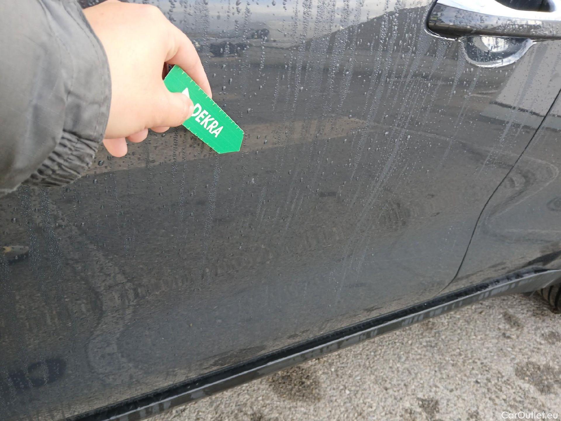  KIA  Sportage KIA  1.6MHEV Drive 100kW(136CV) 4x2(Crist Tintados)(CX) #6