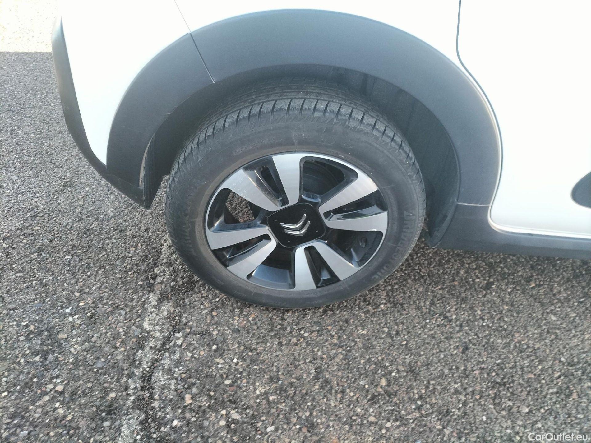  Citroen  C3 CITROEN  / 2020 / 5P / berlina con portón PureTech 60KW (83CV) Feel Pack #36