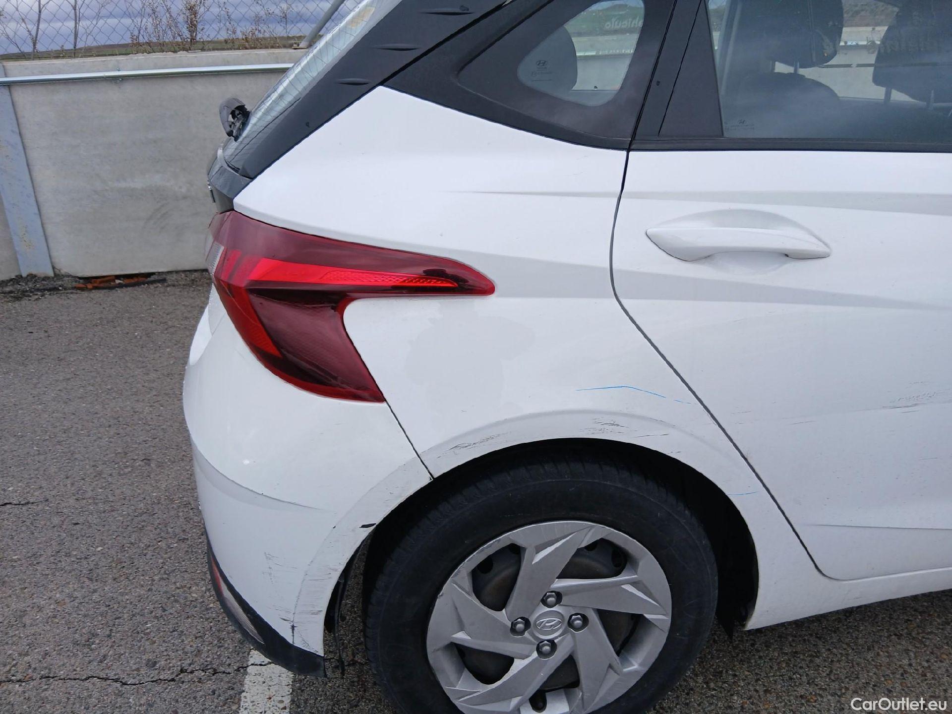  Hyundai  i20 HYUNDAI  / 2020 / 5P / berlina con portón 1.0 TGDI 74kW (100CV) 48V Essence #24