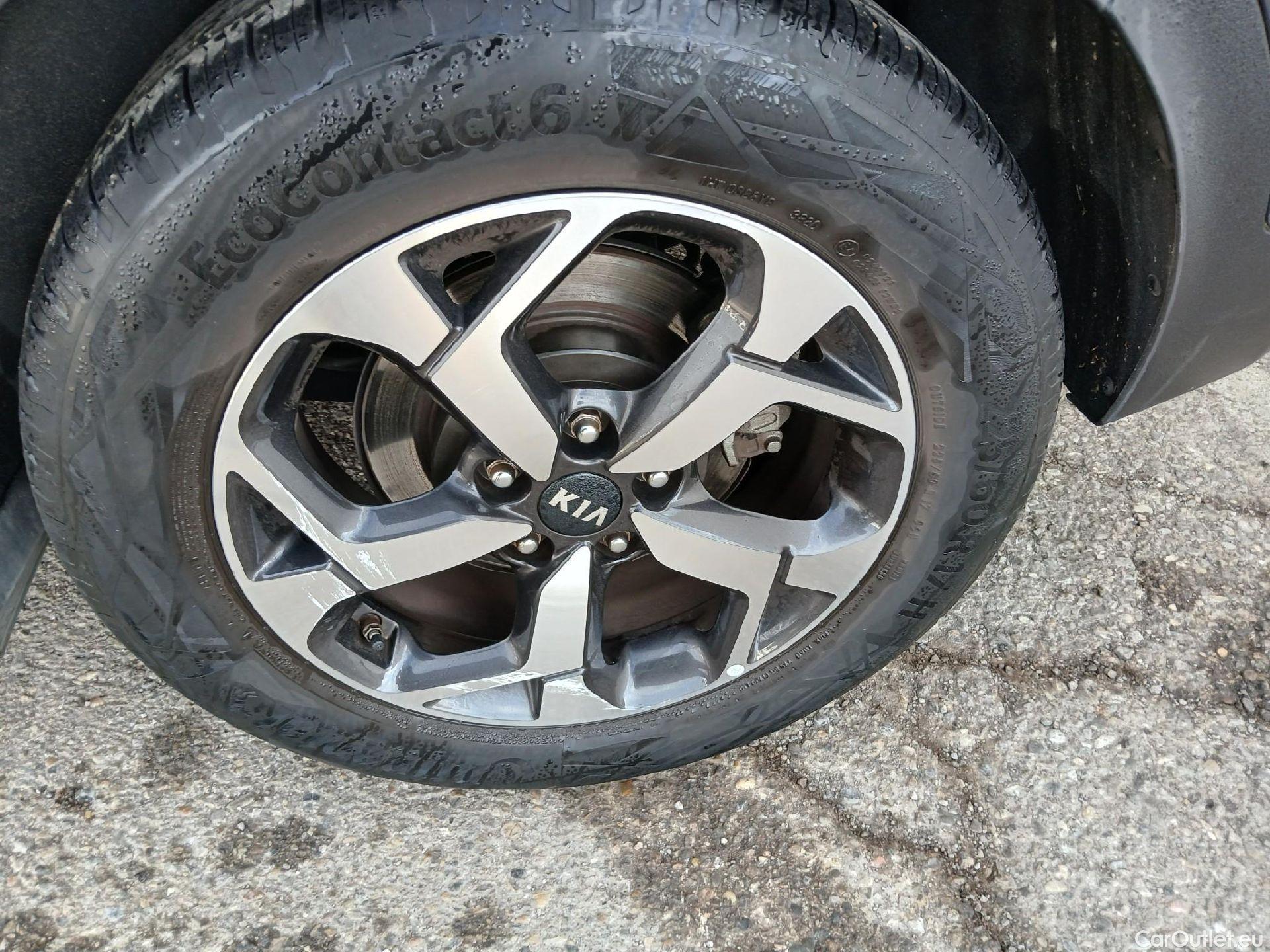  KIA  Sportage KIA  1.6MHEV Drive 100kW(136CV) 4x2(Crist Tintados)(CX) #13