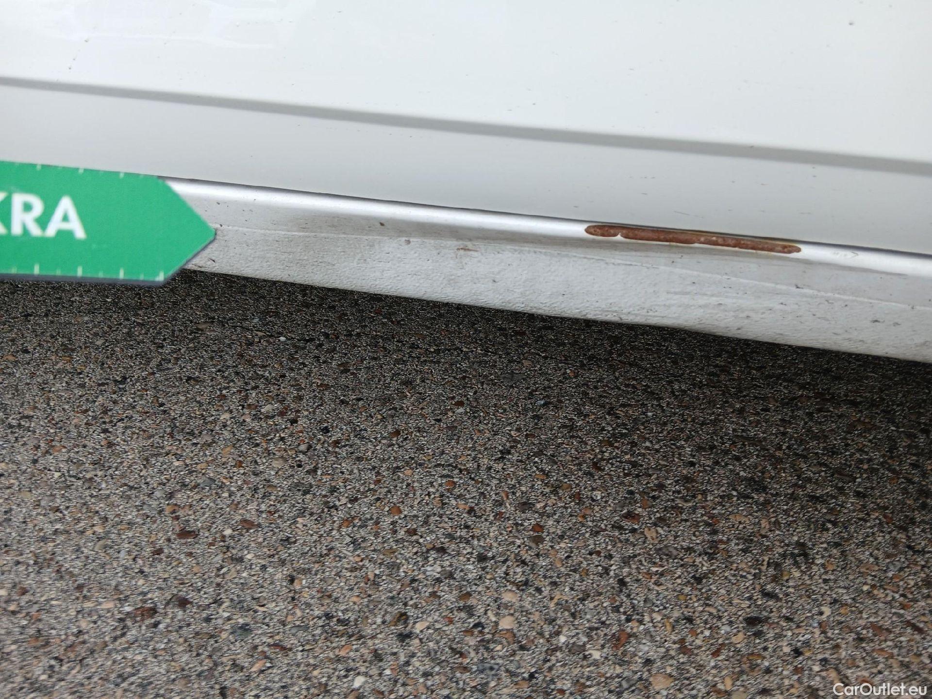  Hyundai  i20 HYUNDAI  / 2020 / 5P / berlina con portón 1.0 TGDI 74kW (100CV) 48V Essence #38