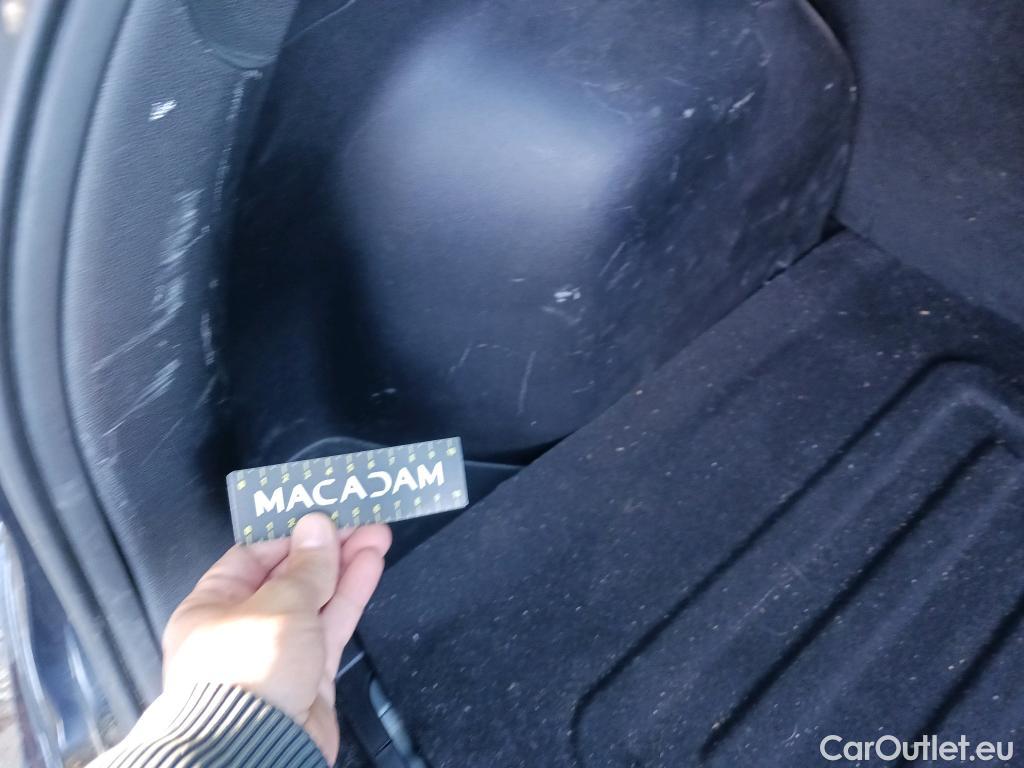  KIA  Niro KIA  / 2019 / 5P / crossover 1.6 GDi HEV 104kW (141CV) Drive #20