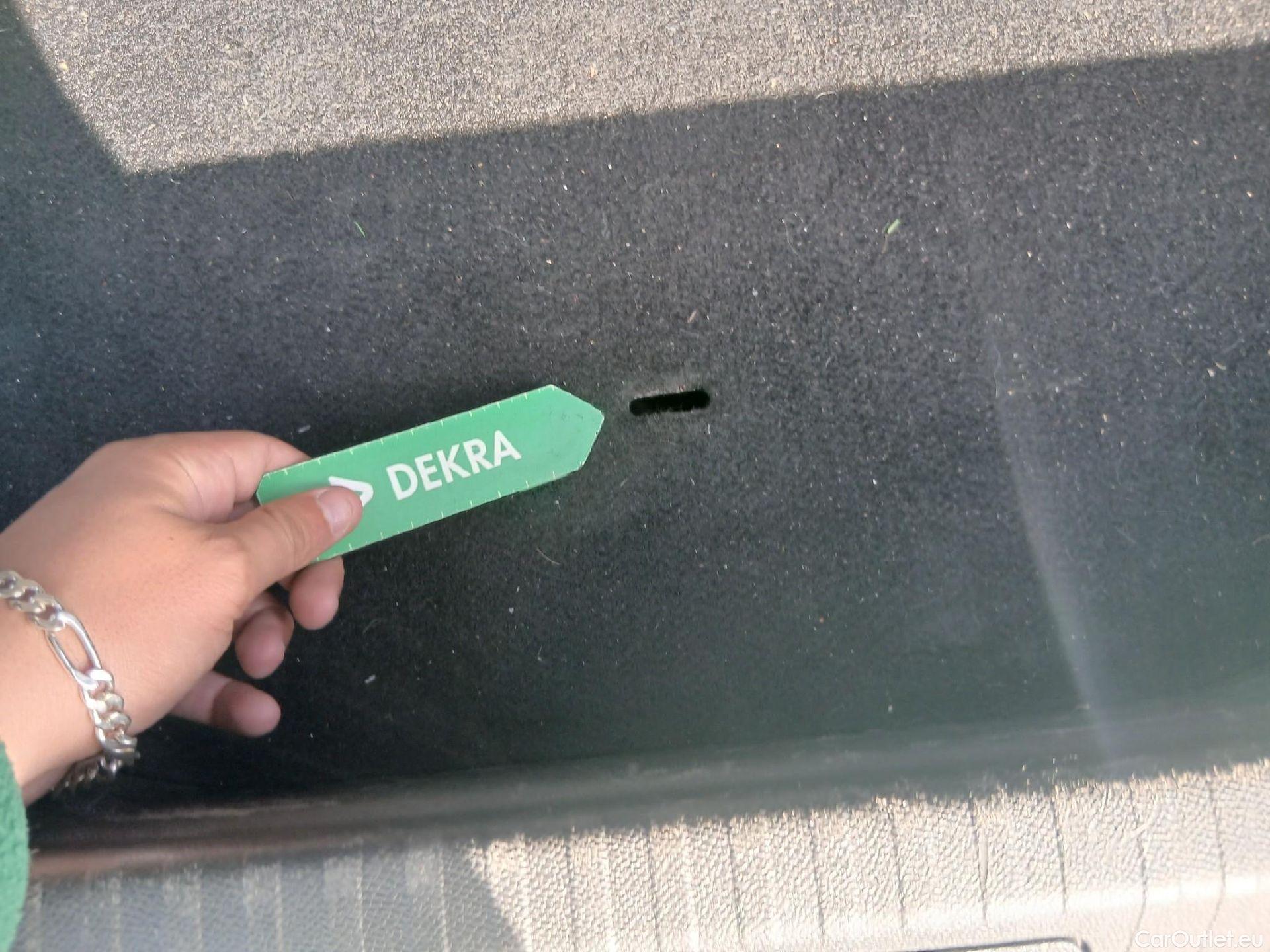  Citroen  C4 CITROEN  / 2020 / 5P / berlina con portón BlueHdi 110 S&S Feel Pack #8