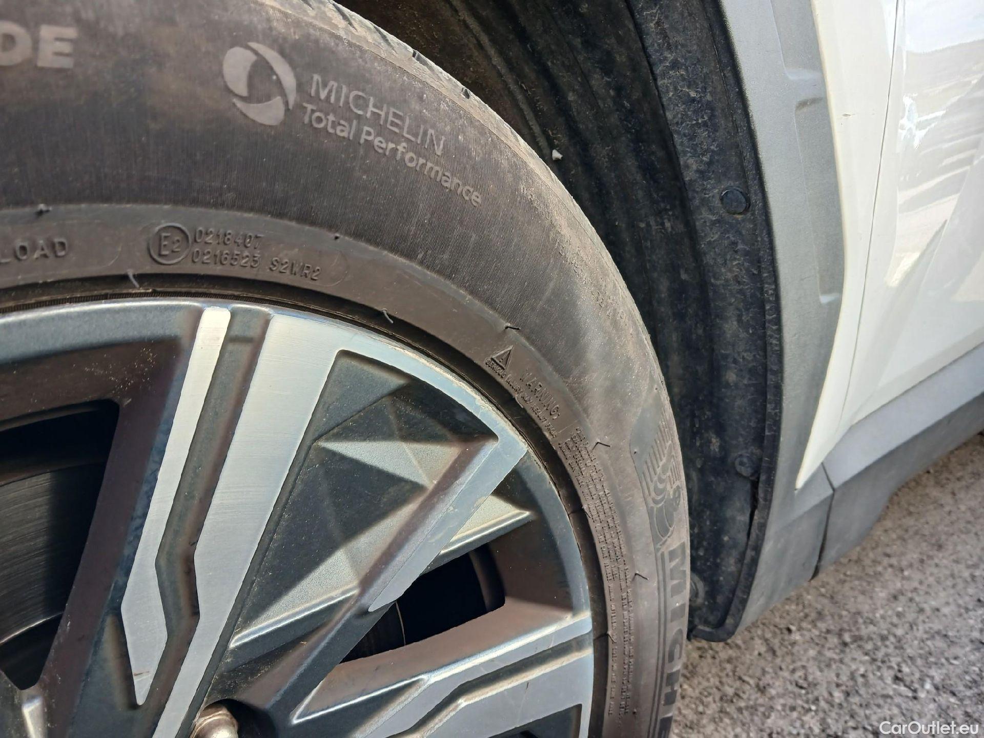  Hyundai  Tucson HYUNDAI  / 2020 / 5P / todoterreno 1.6 CRDI 100kW (136CV) 48V Maxx #16