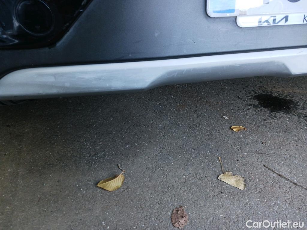  KIA  Niro KIA  / 2019 / 5P / crossover 1.6 GDi HEV 104kW (141CV) Drive #29