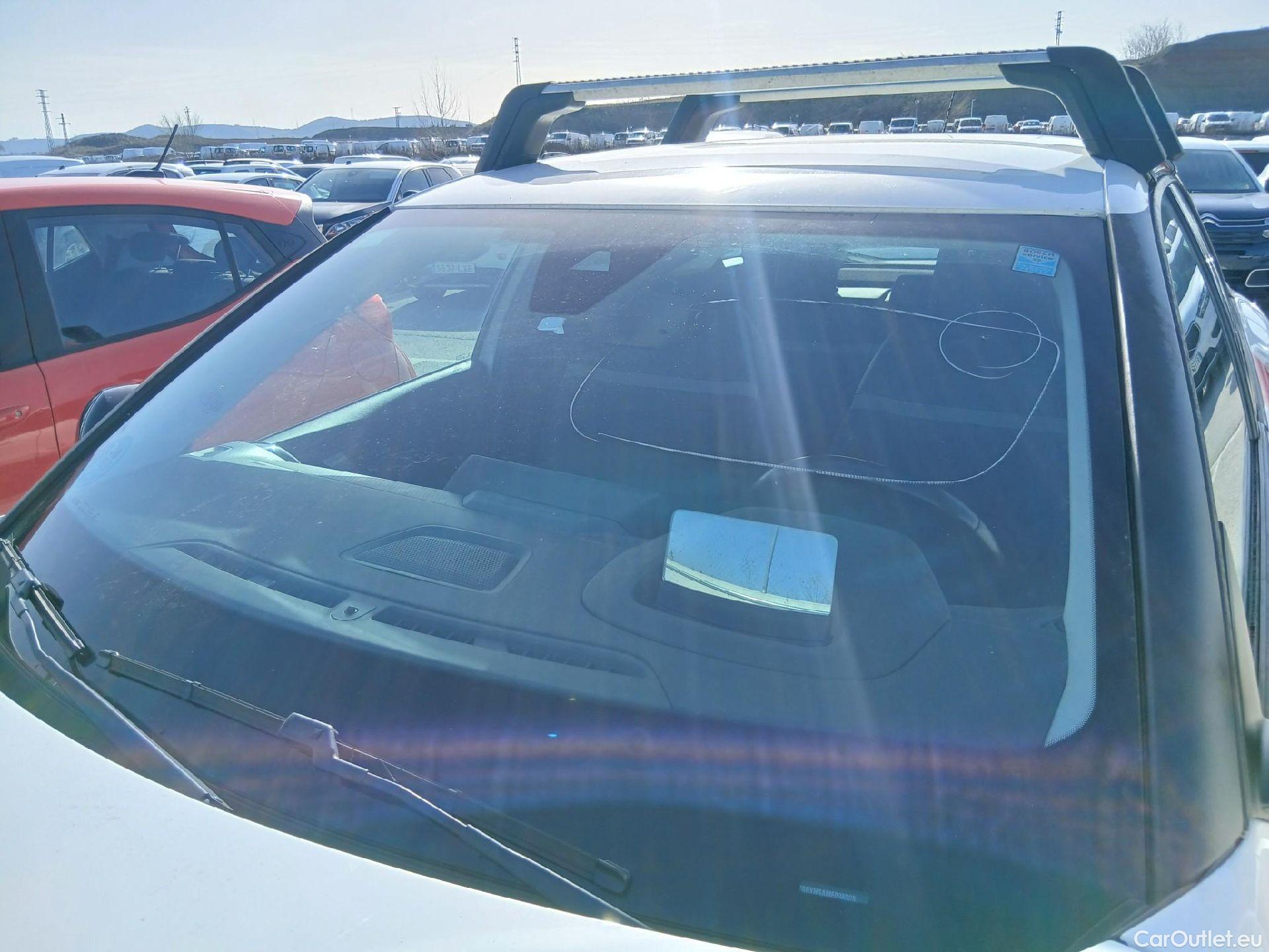  Citroen  C4 CITROEN  / 2020 / 5P / berlina con portón BlueHdi 110 S&S Feel Pack #2