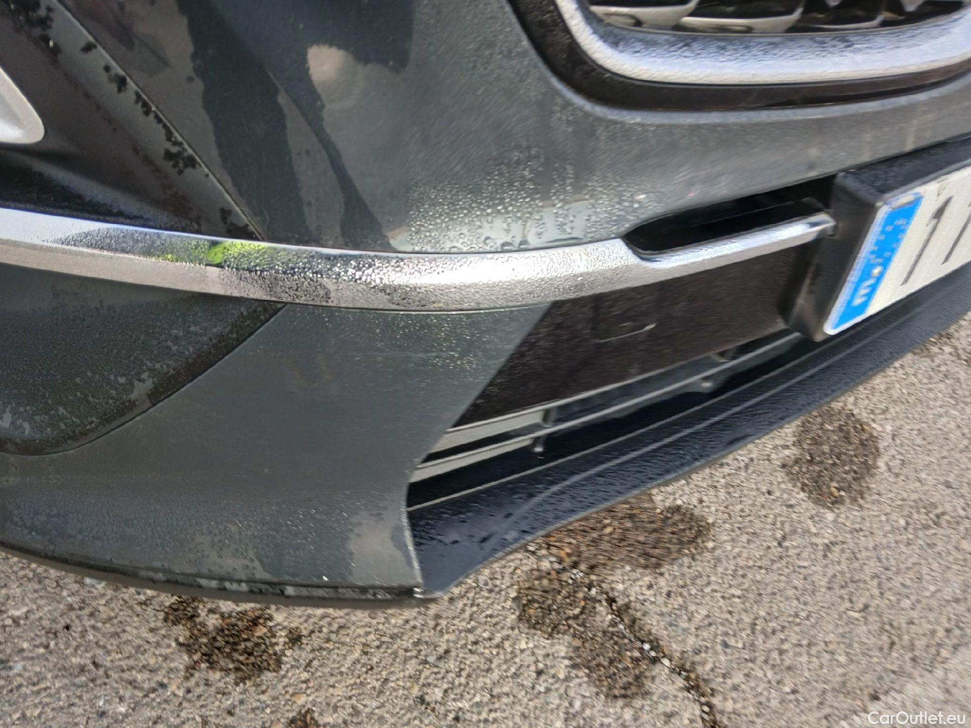  KIA  Sportage KIA  1.6MHEV Drive 100kW(136CV) 4x2(Crist Tintados)(CX) #3