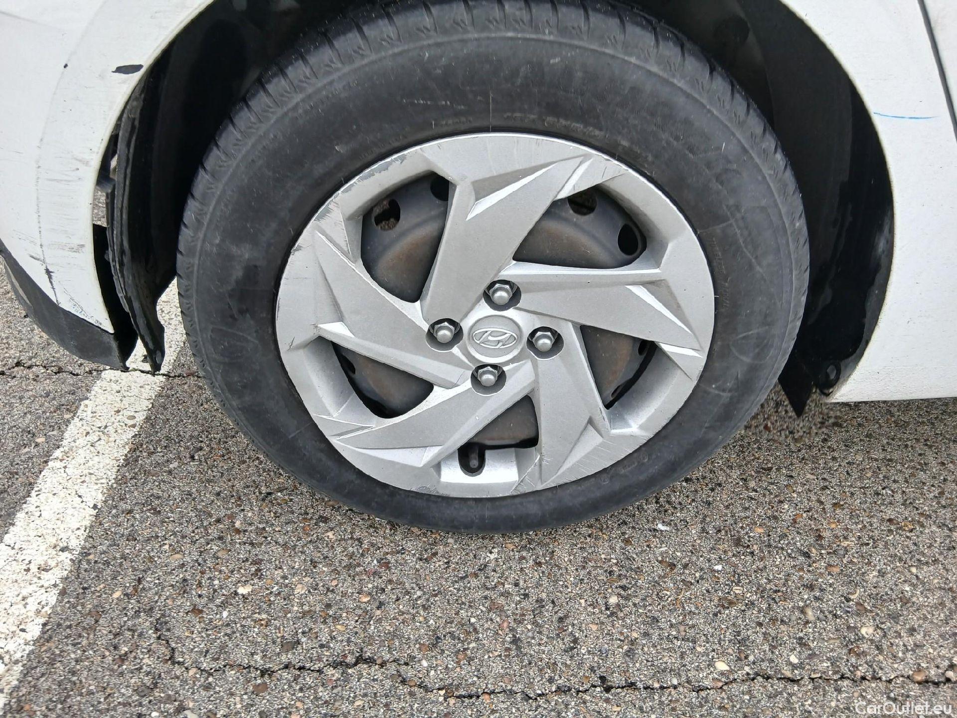  Hyundai  i20 HYUNDAI  / 2020 / 5P / berlina con portón 1.0 TGDI 74kW (100CV) 48V Essence #27