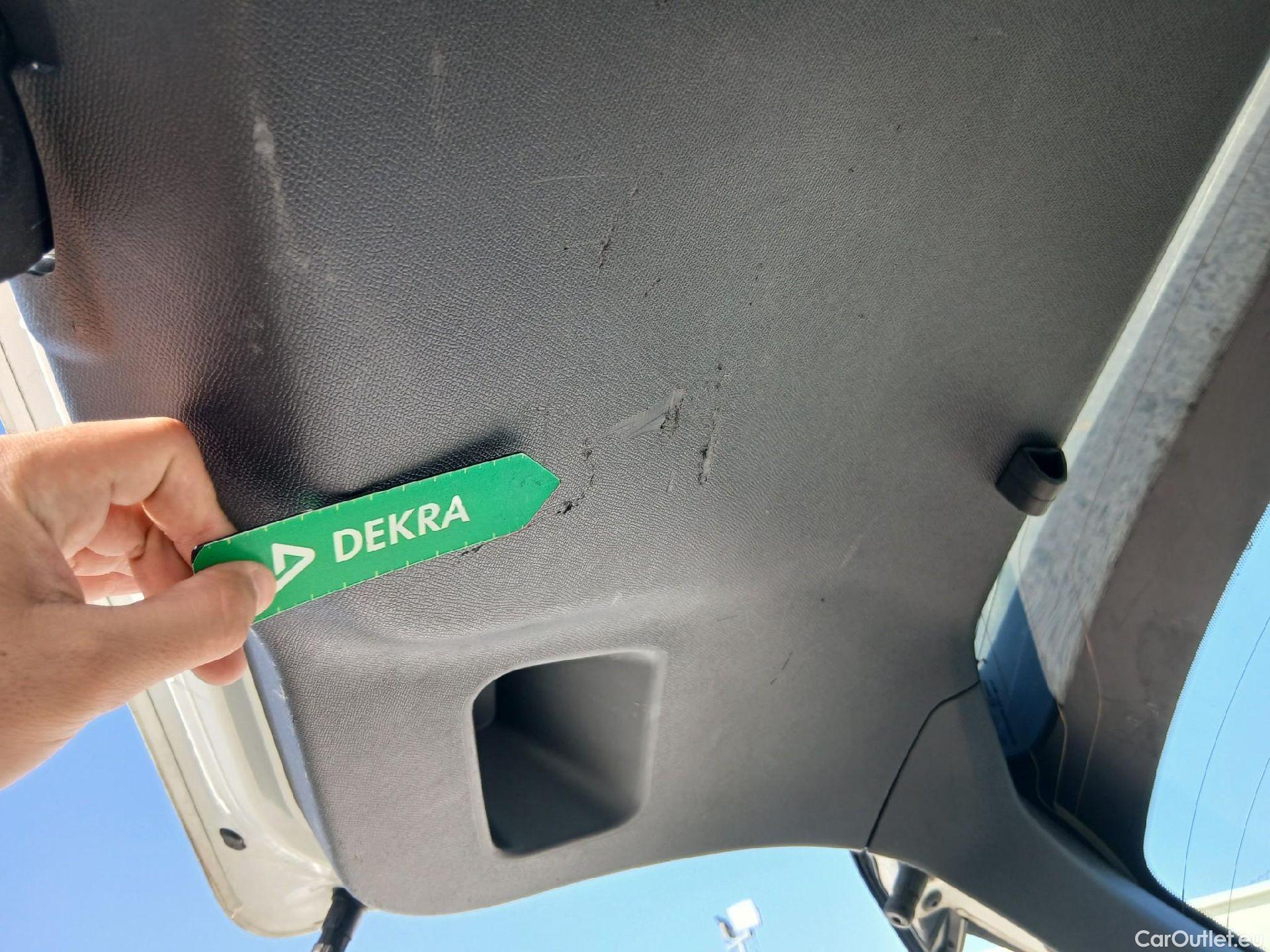  Citroen  C4 CITROEN  / 2020 / 5P / berlina con portón BlueHdi 110 S&S Feel Pack #6