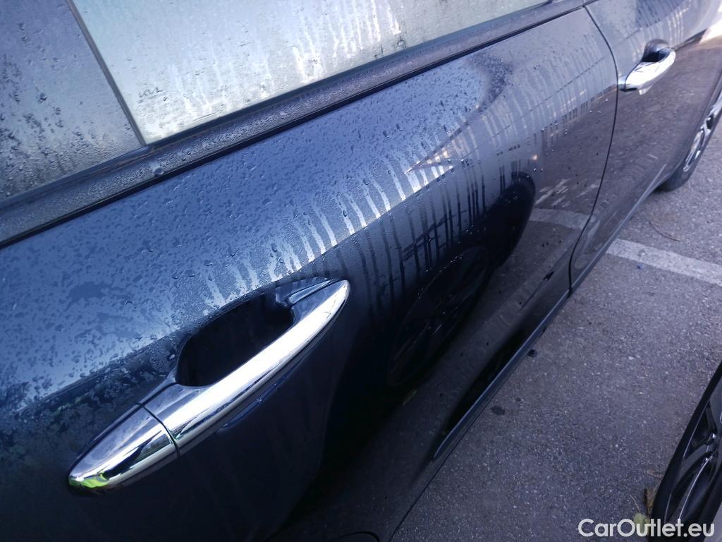  KIA  Niro KIA  / 2019 / 5P / crossover 1.6 GDi HEV 104kW (141CV) Drive #14