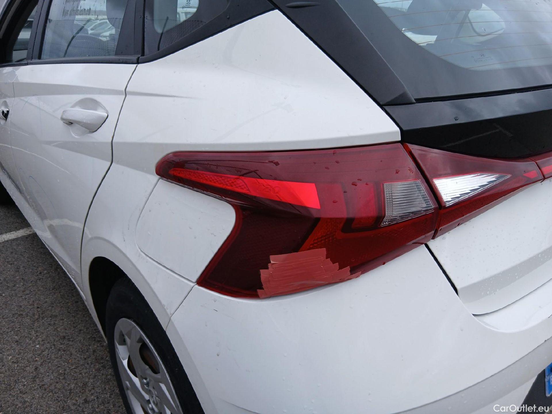  Hyundai  i20 HYUNDAI  / 2020 / 5P / berlina con portón 1.0 TGDI 74kW (100CV) 48V Essence #18