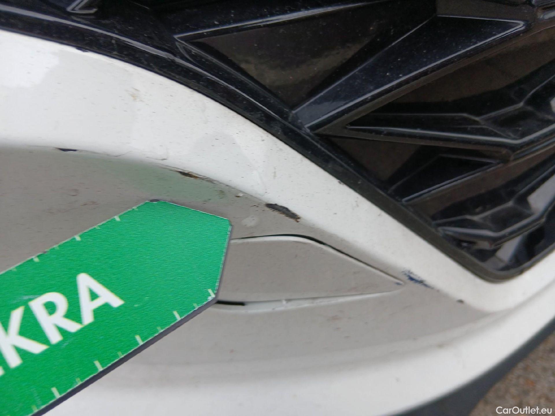  Hyundai  i20 HYUNDAI  / 2020 / 5P / berlina con portón 1.0 TGDI 74kW (100CV) 48V Essence #49