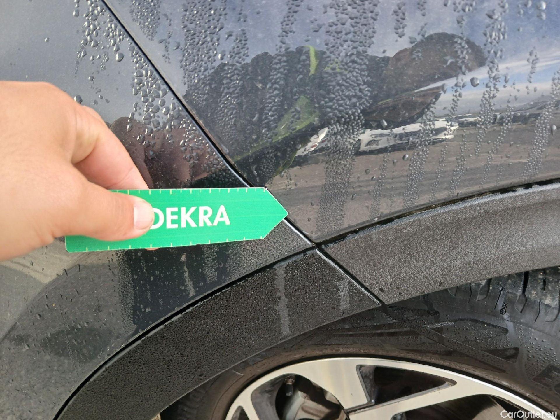  KIA  Sportage KIA  1.6MHEV Drive 100kW(136CV) 4x2(Crist Tintados)(CX) #4