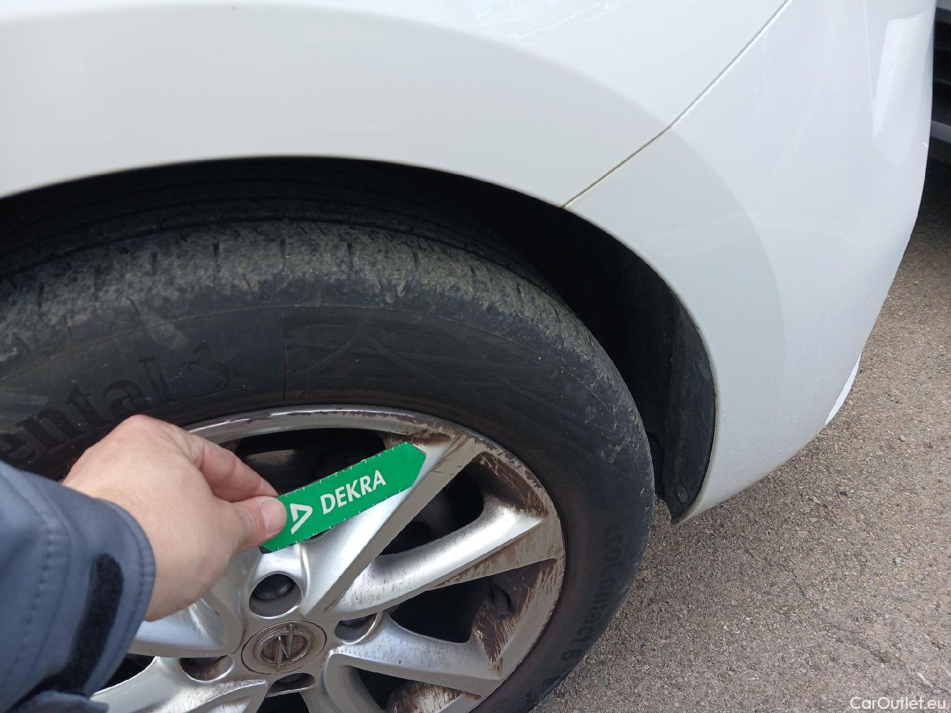  Opel  Corsa OPEL  / 2019 / 5P / berlina con portón 1.2 XEL 55kW (75CV) Edition #33