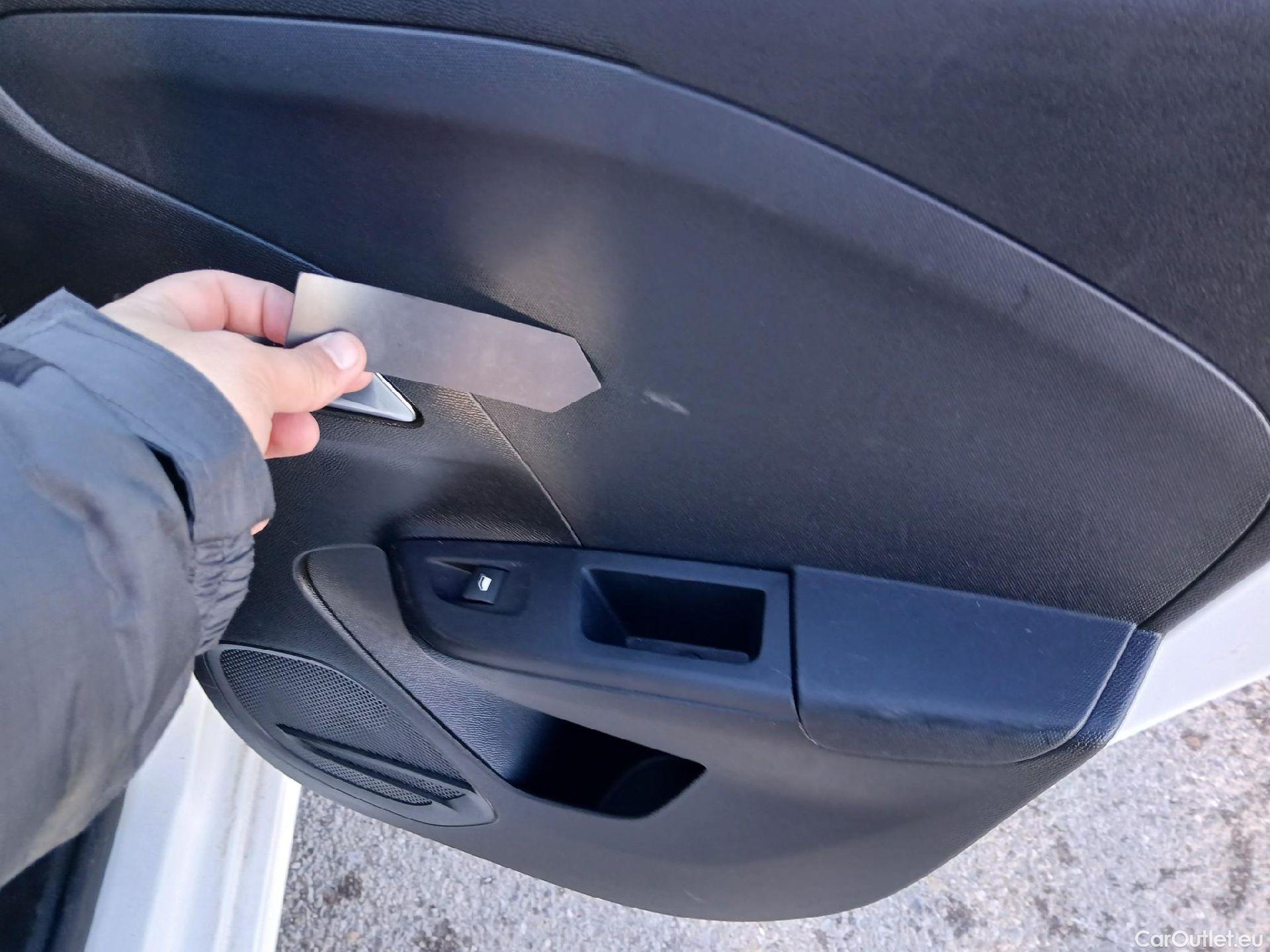  Opel  Corsa OPEL  1.2T XHL 74kW (100CV) Elegance #8