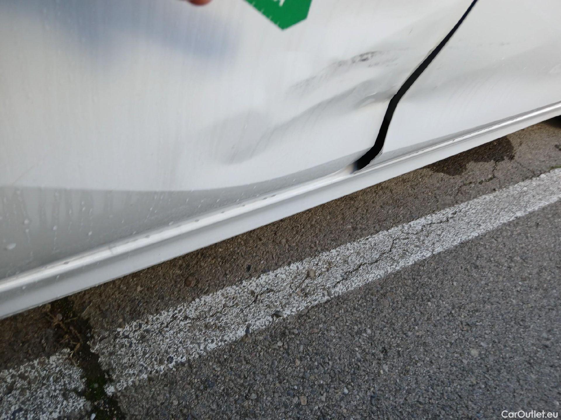  Opel  Corsa OPEL  1.2T XHL 74kW (100CV) Elegance #26