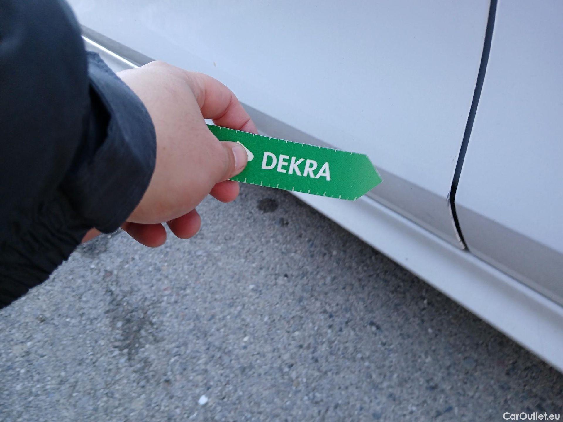  Opel  Corsa OPEL  1.2T XHL 74kW (100CV) Elegance #15