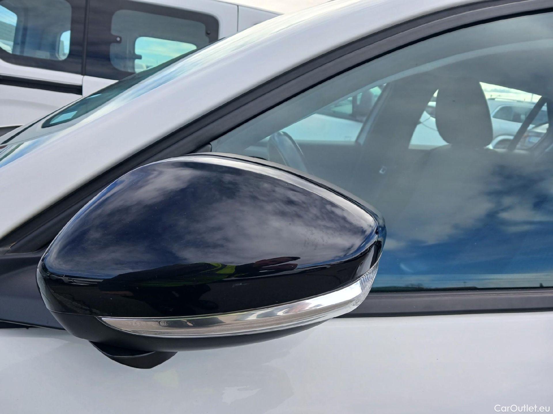  Opel  Corsa OPEL  / 2019 / 5P / berlina con portón 1.2 XEL 55kW (75CV) Edition #8