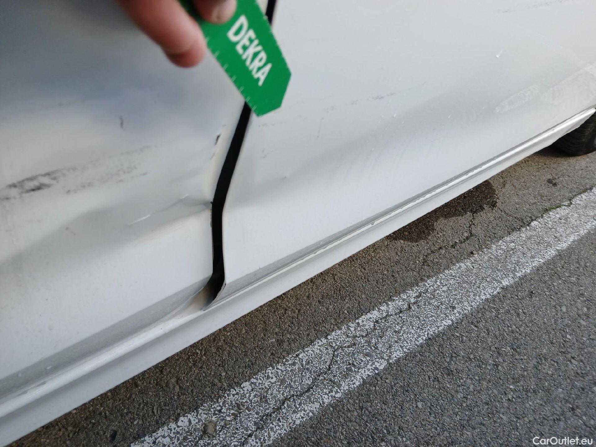  Opel  Corsa OPEL  1.2T XHL 74kW (100CV) Elegance #28