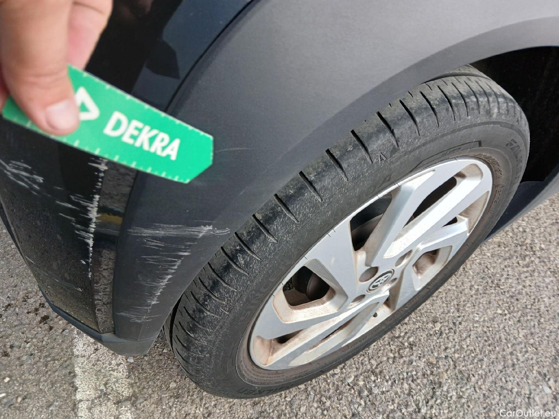  Toyota  Aygo X TOYOTA  Cross / 2022 / 5P / todoterreno 1.0 VVT-I 72CV Play #33