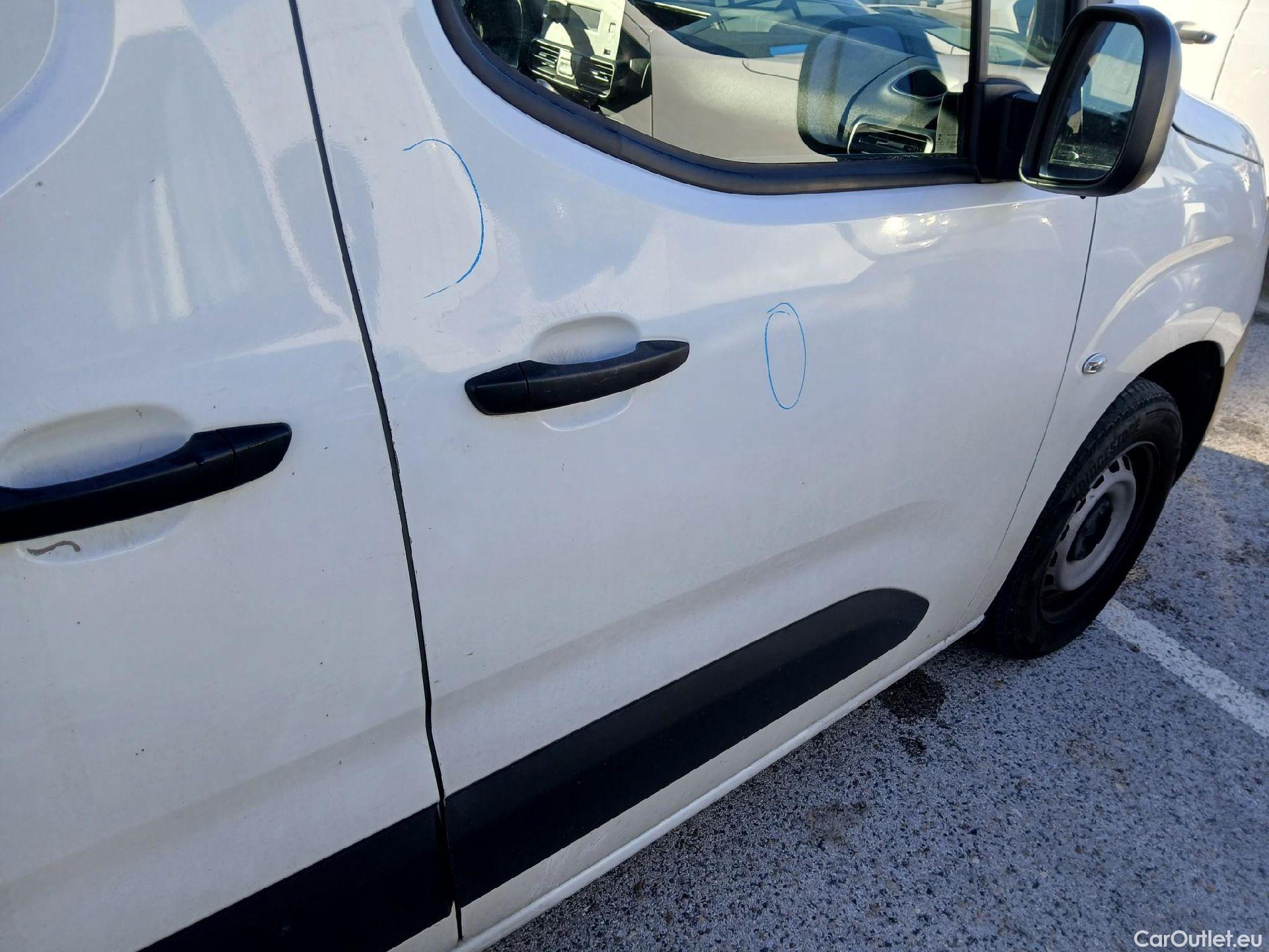  Citroen  Berlingo CITROEN  / 2018 / 3P / furgón derivado de turismo Talla M BlueHDi 100 CONTROL #43