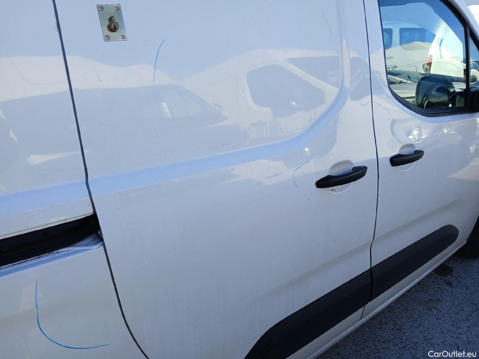  Citroen  Berlingo CITROEN  / 2018 / 3P / furgón derivado de turismo Talla M BlueHDi 100 CONTROL #42