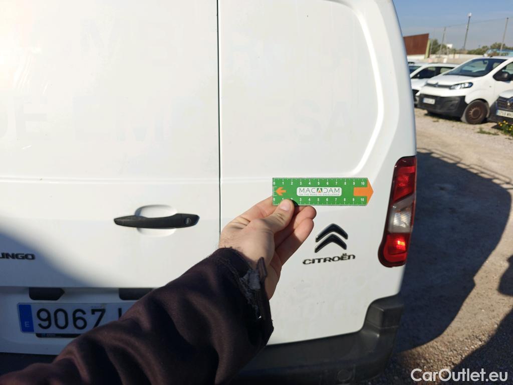  Citroen  Berlingo CITROEN  / 2018 / 3P / furgón derivado de turismo Talla M PureTech 110 CONTROL #19