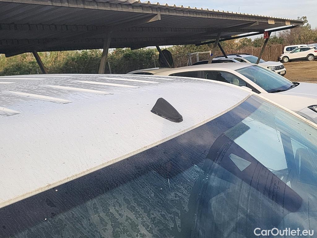  Citroen  Berlingo CITROEN  / 2018 / 4P / furgón derivado de turismo Talla XL BlueHDi 100 CONTROL #34