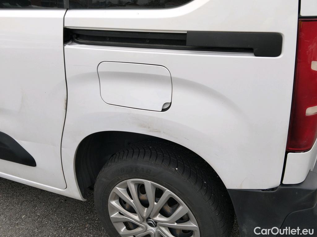  Citroen  Berlingo CITROEN  / 2018 / 4P / combi Talla M BlueHDi 100 S&S LIVE PACK BUSINE #19