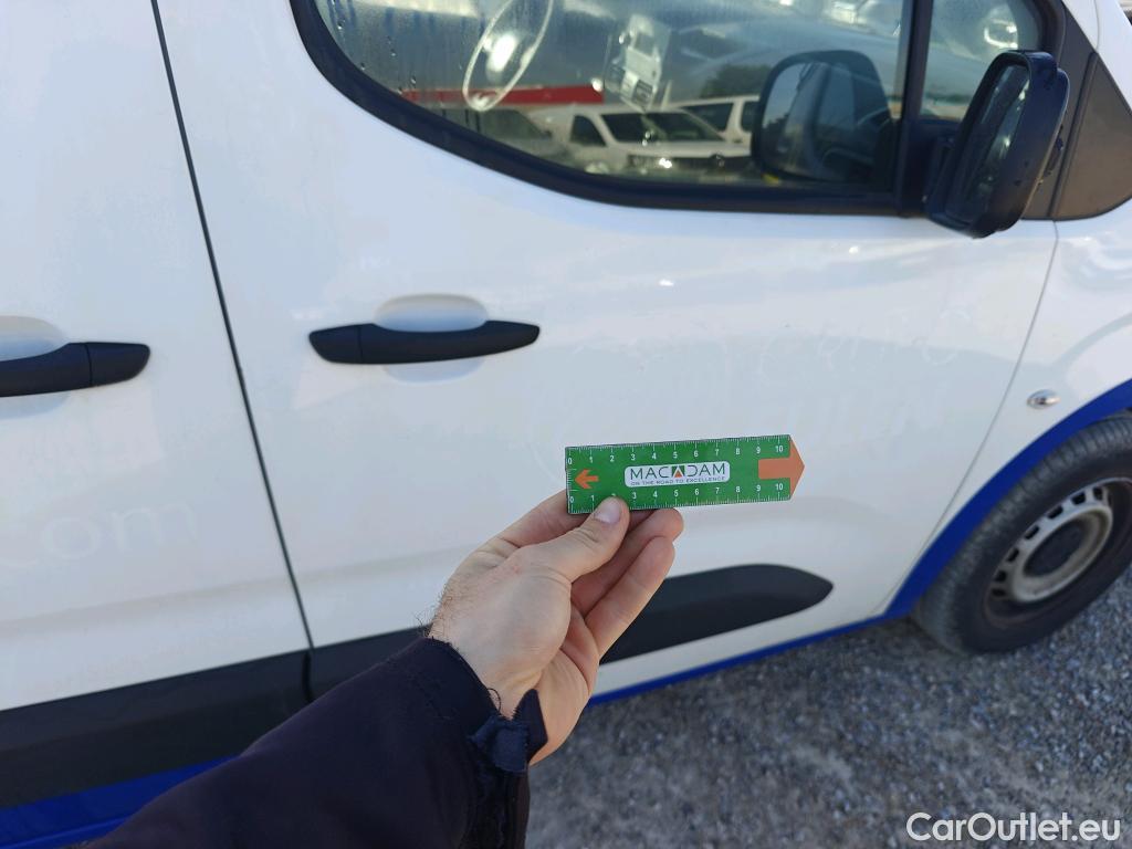  Citroen  Berlingo CITROEN  / 2018 / 3P / furgón derivado de turismo Talla M PureTech 110 CONTROL #43