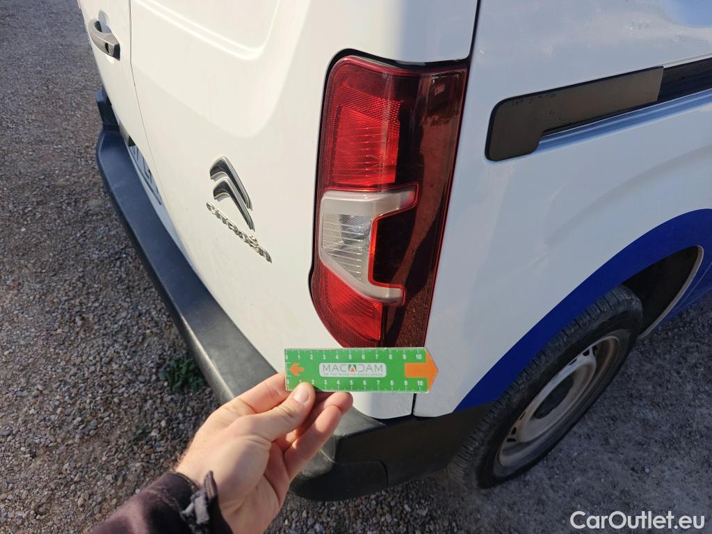  Citroen  Berlingo CITROEN  / 2018 / 3P / furgón derivado de turismo Talla M PureTech 110 CONTROL #76