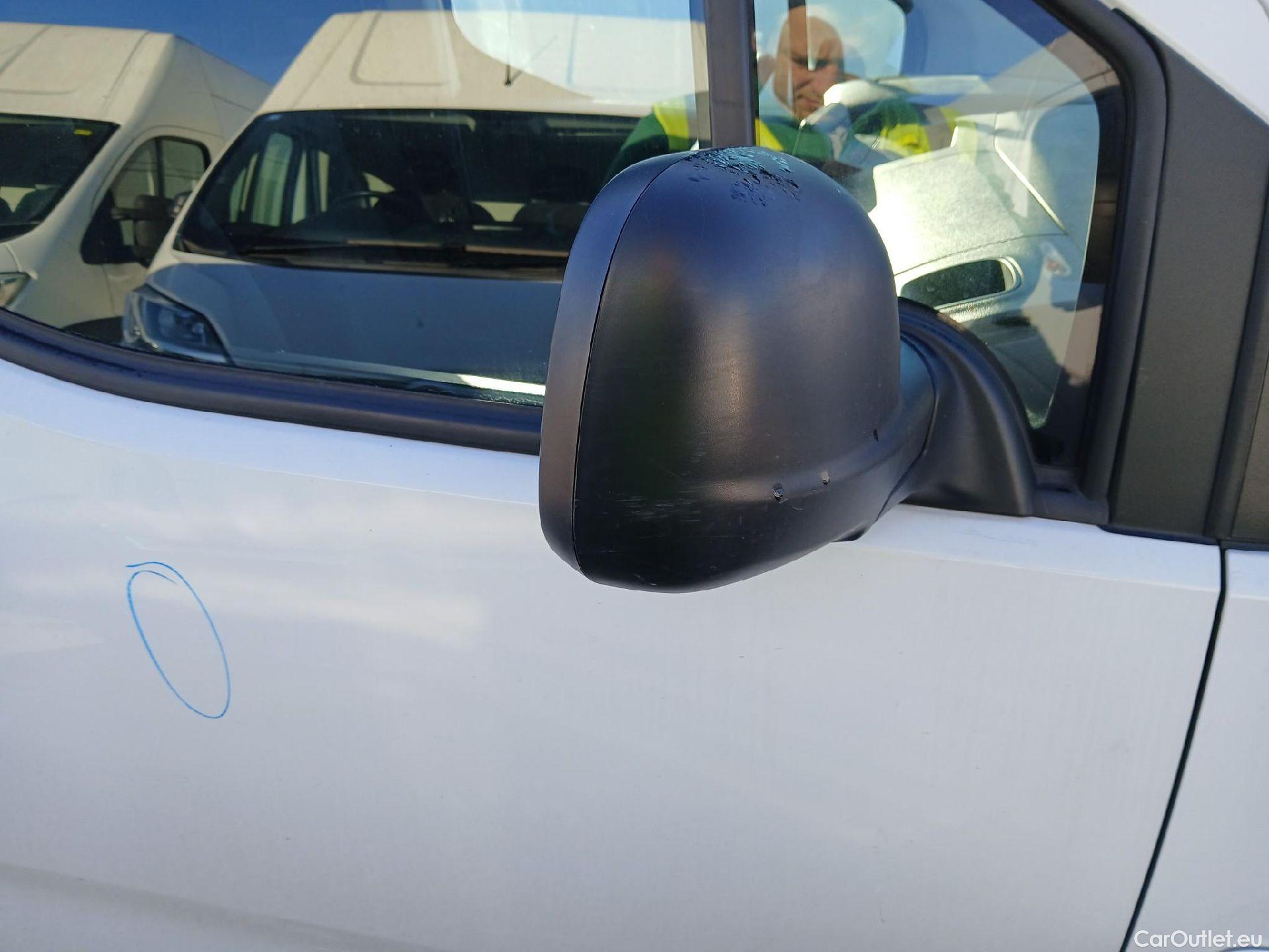  Citroen  Berlingo CITROEN  / 2018 / 3P / furgón derivado de turismo Talla M BlueHDi 100 CONTROL #46