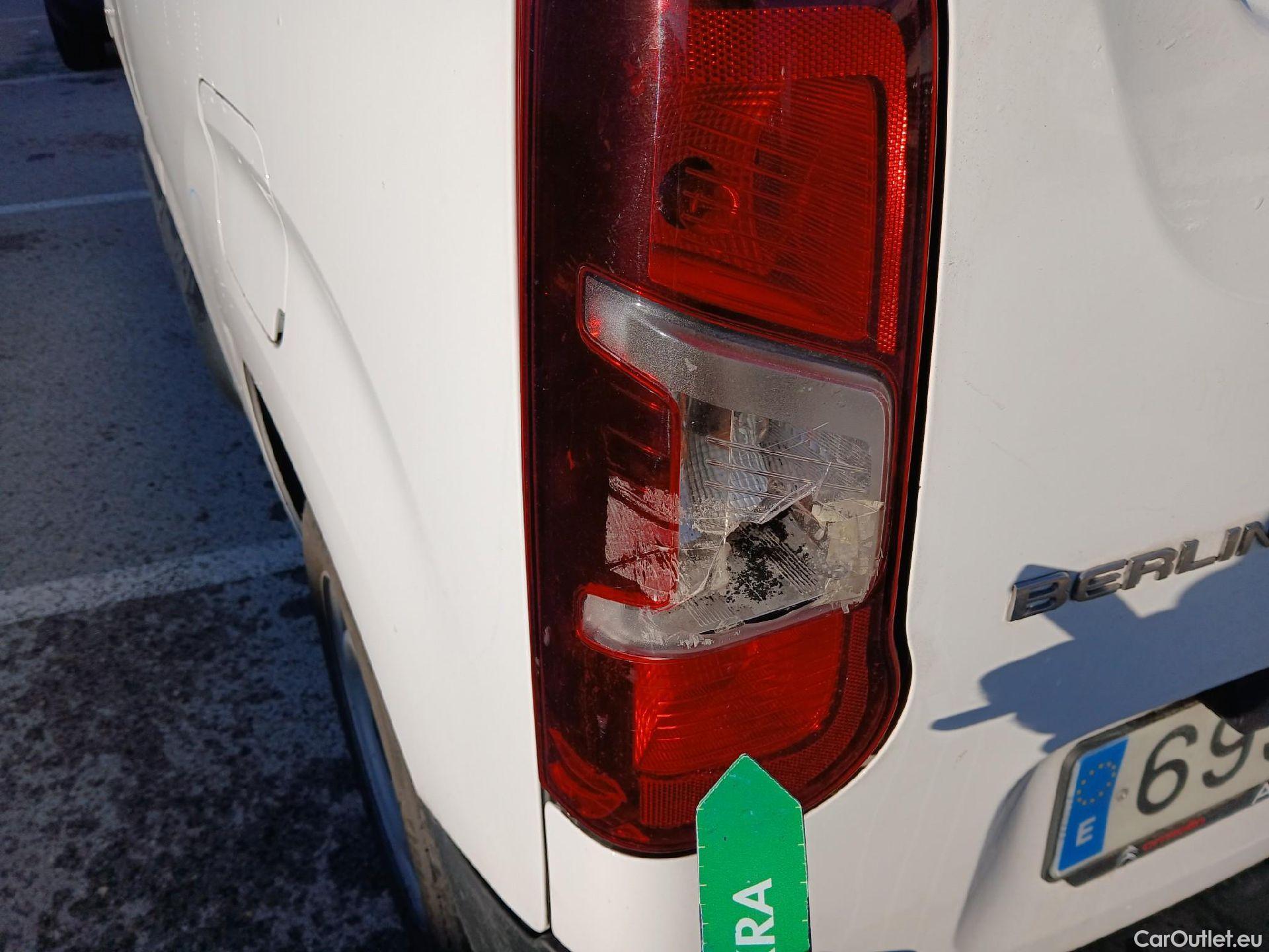  Citroen  Berlingo CITROEN  / 2018 / 3P / furgón derivado de turismo Talla M BlueHDi 100 CONTROL #28